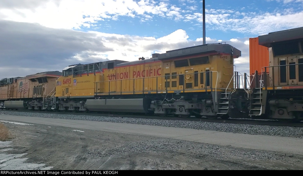 UP 6495 Rolls By Me as She Pulls the Grade out of the UP Green River Yard Wyoming 